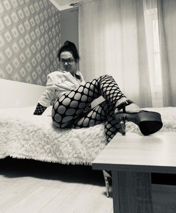 Анкета проститутки Любовь - город Имек, 32 года, №13225